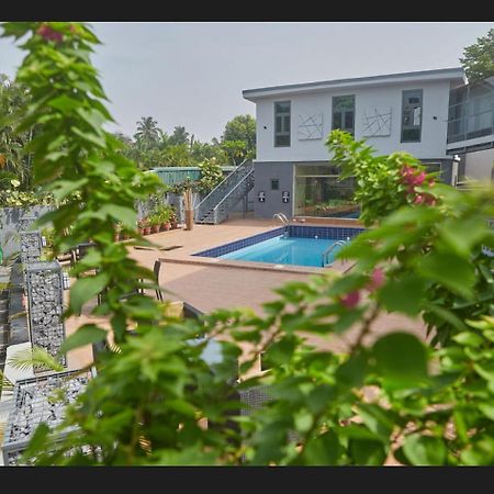 The Mayrock Hotel Αμπούζα Εξωτερικό φωτογραφία