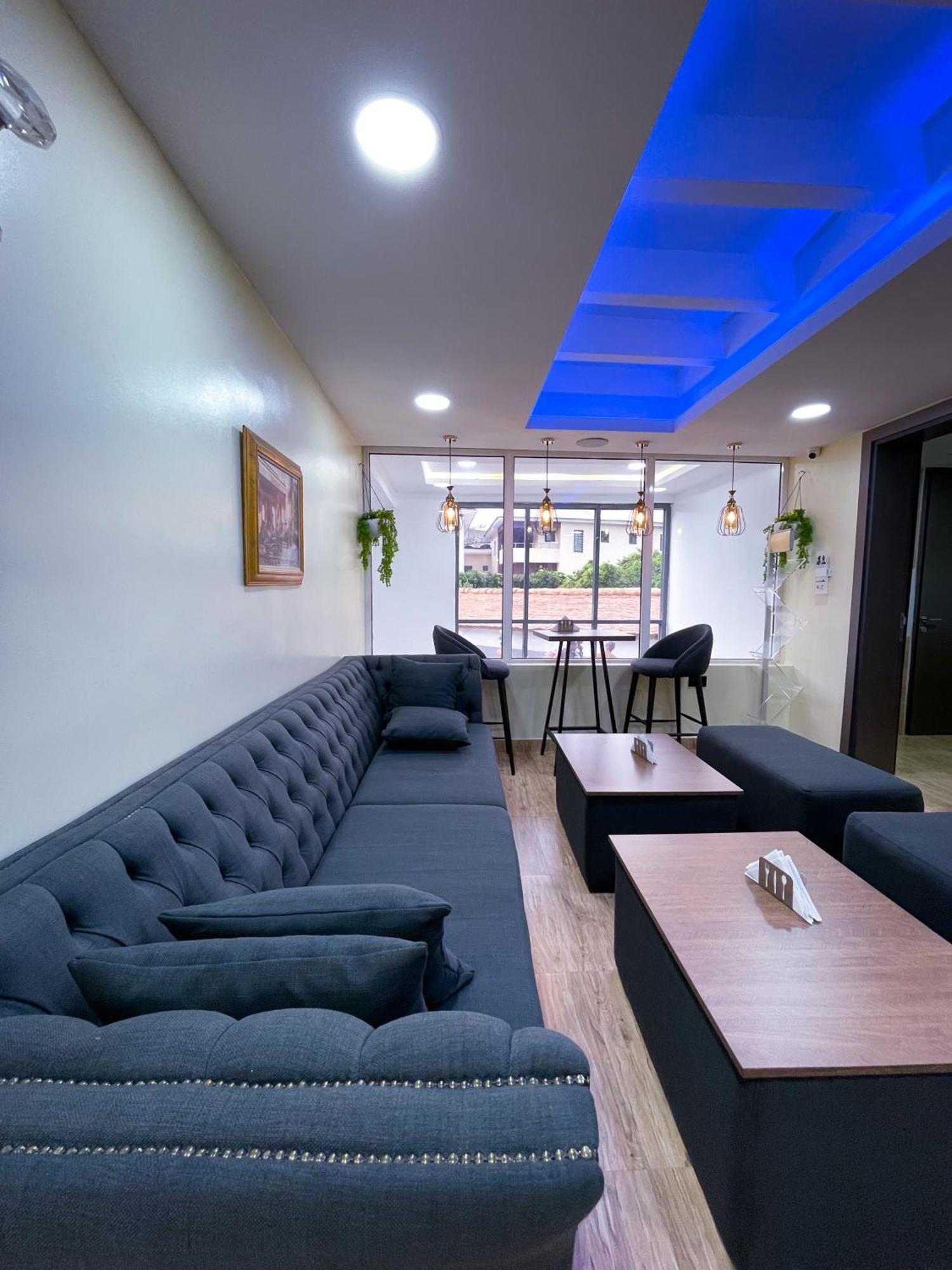 The Mayrock Hotel Αμπούζα Εξωτερικό φωτογραφία
